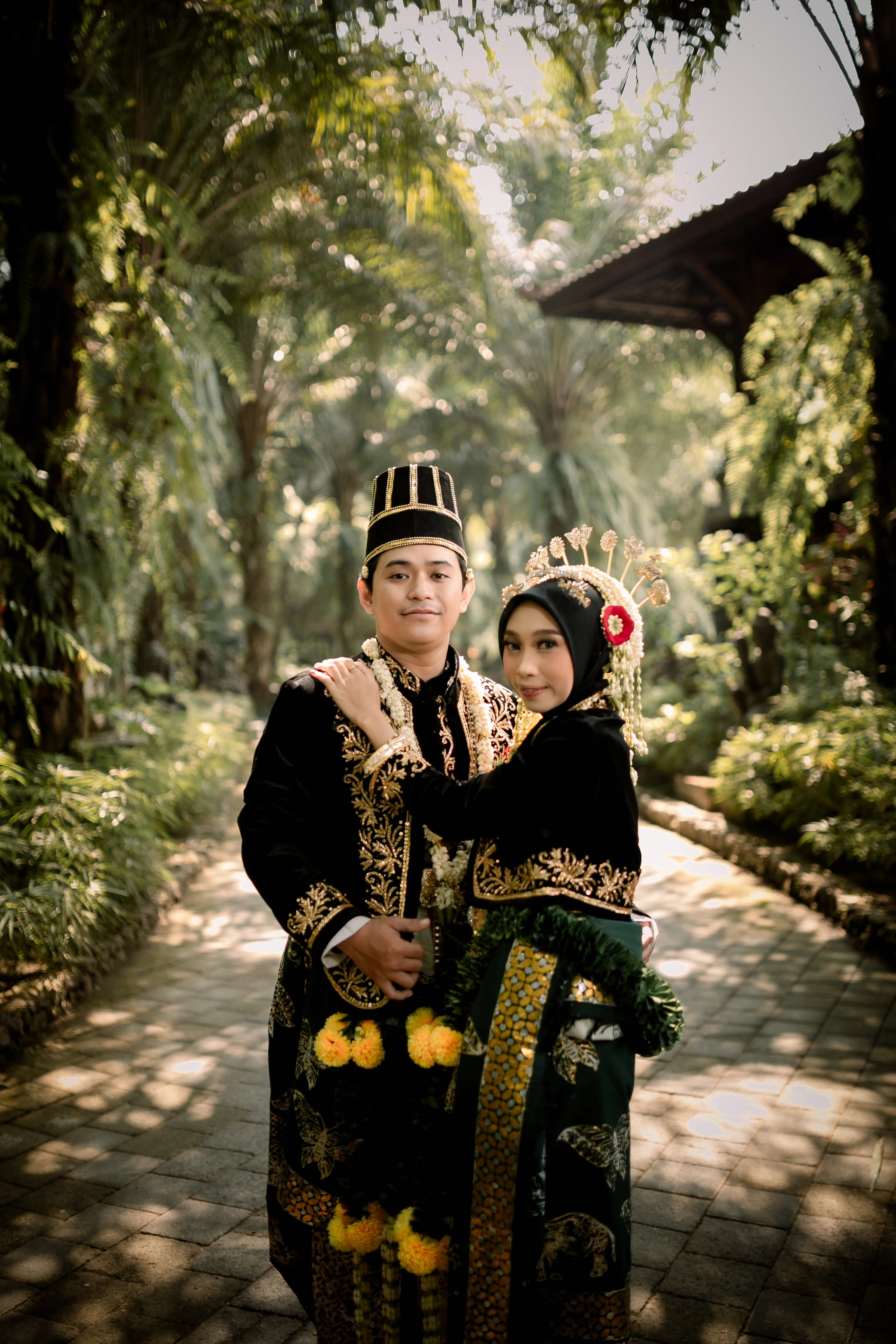 Foto bersama Vicky dan Roihatul